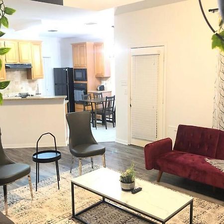Vila Remodeled Luxury With Proximity Lewisville Exteriér fotografie