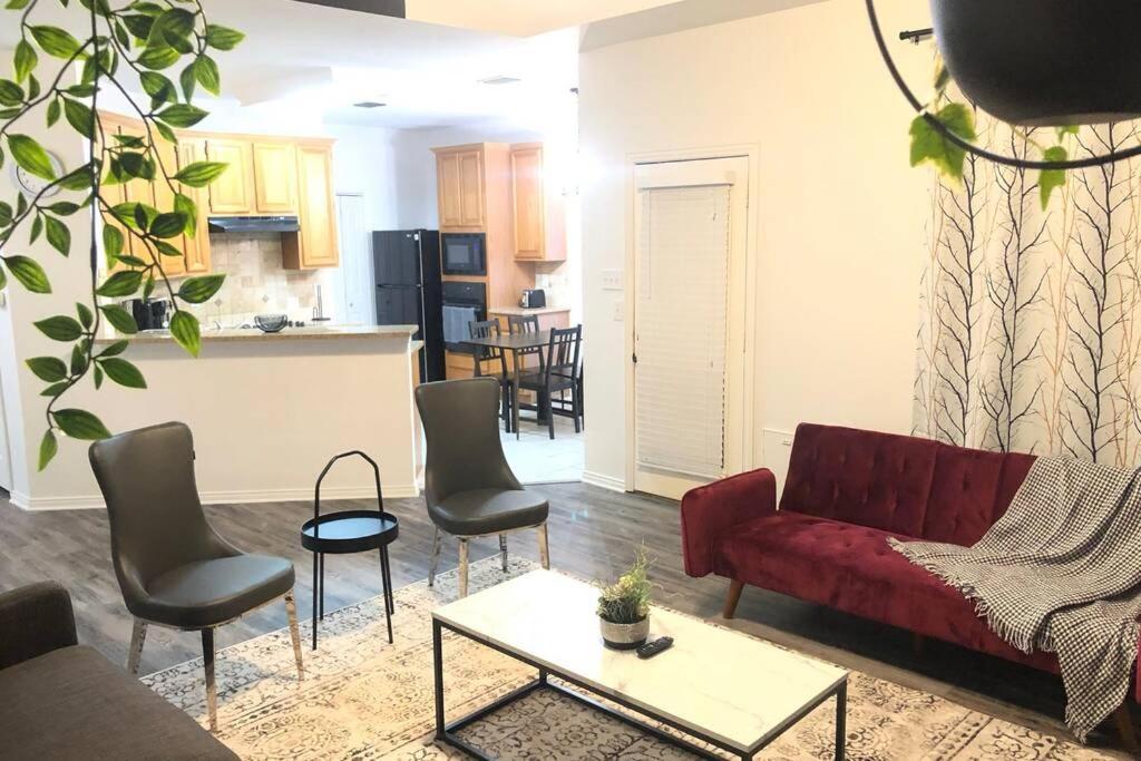 Vila Remodeled Luxury With Proximity Lewisville Exteriér fotografie