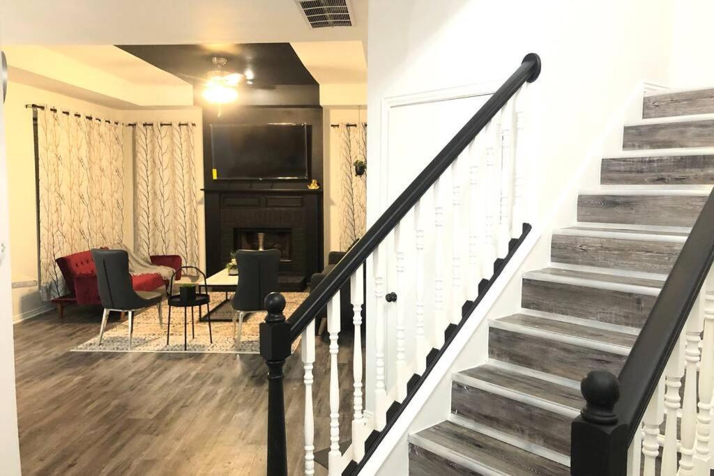 Vila Remodeled Luxury With Proximity Lewisville Exteriér fotografie